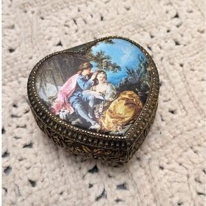 Vintage Sankyo Heart Music Box Gold Tone Metal Fragonard Courting Scene Japan